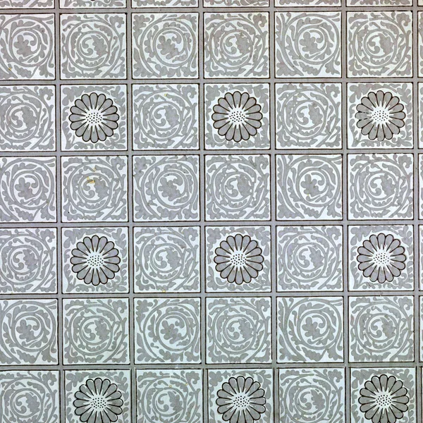 Diaper pattern, Ivory on Stone colourway