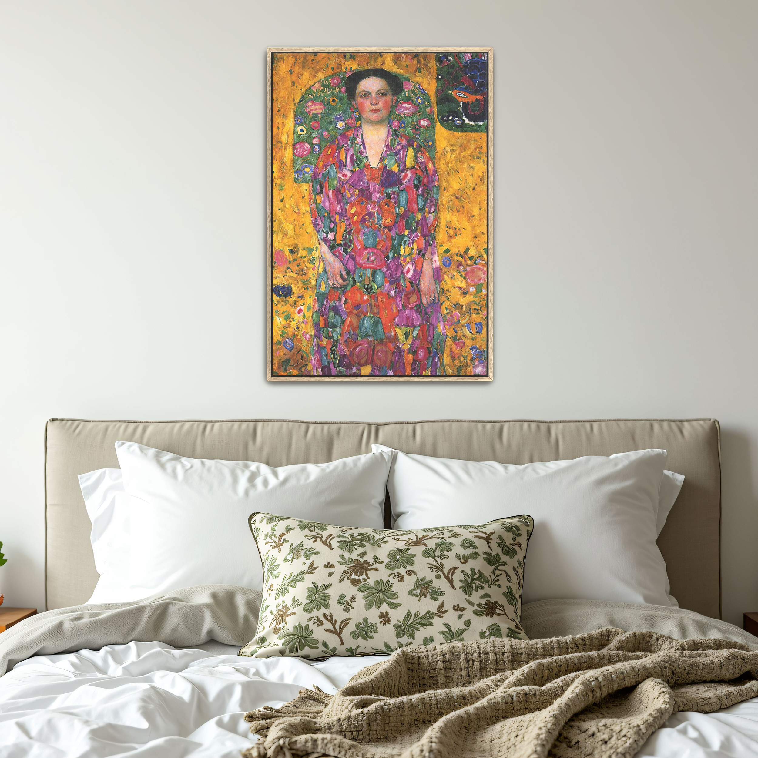 Portrait of Eugenia Primavesi by Gustav Klimt as a print on a wall, room view 4